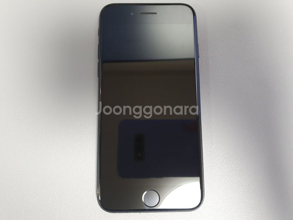 아이폰 SE3 / 64GB / 블랙--1