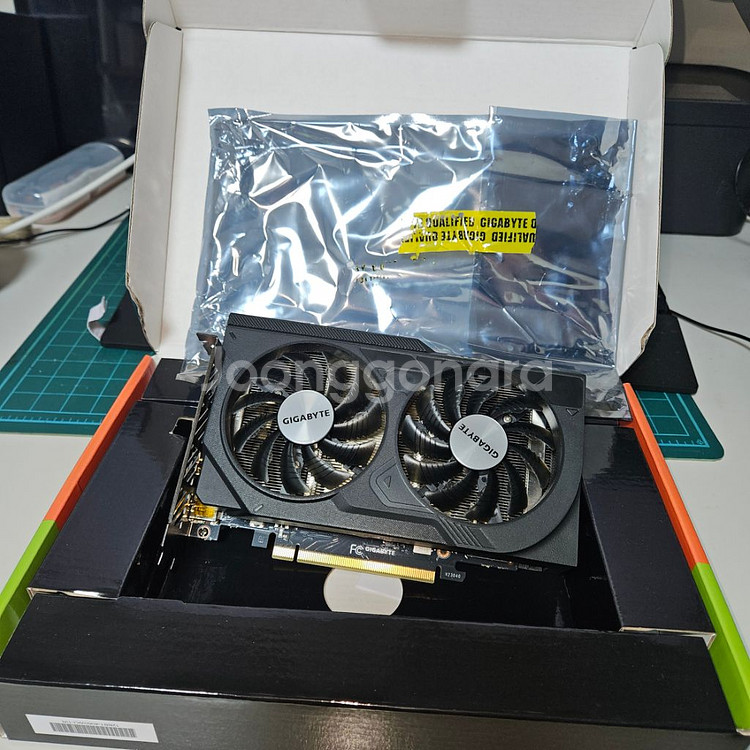 기가바이트 rtx4060 windforce 8g oc--3