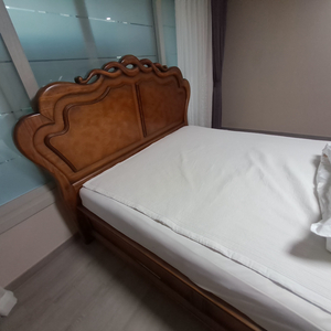 [FAMIZIO 고급 원목 침대 판매합니다 전국거래
