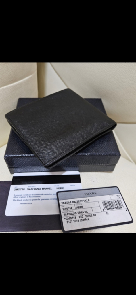 프라다 트래블 남성반지갑 이미지