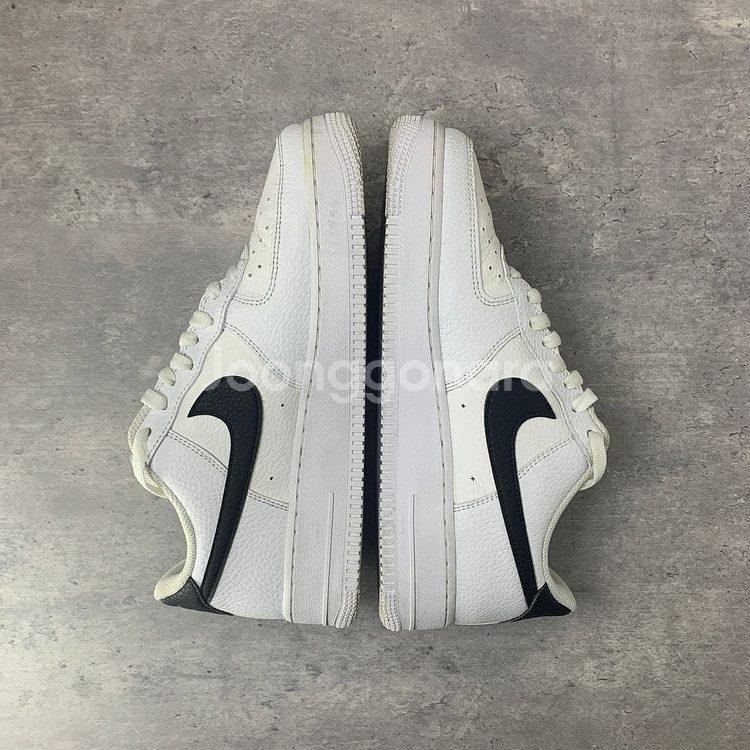 270 나이키 에어포스 1 '07 화이트 블랙--1