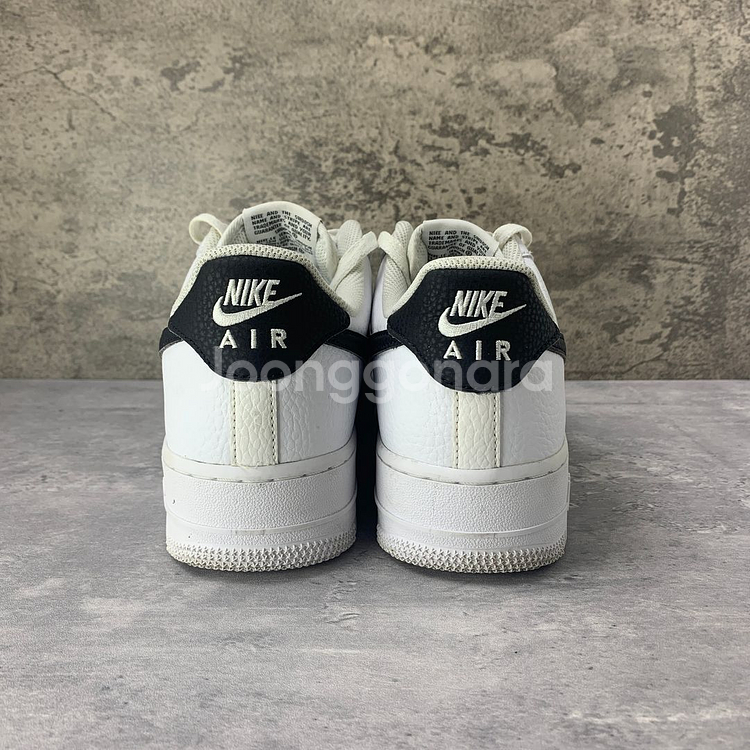270 나이키 에어포스 1 '07 화이트 블랙--4