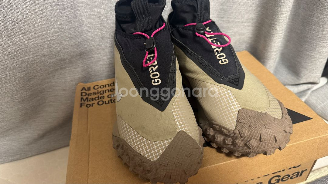 (240)나이키 acg 마운틴플라이 고어텍스 카키--1