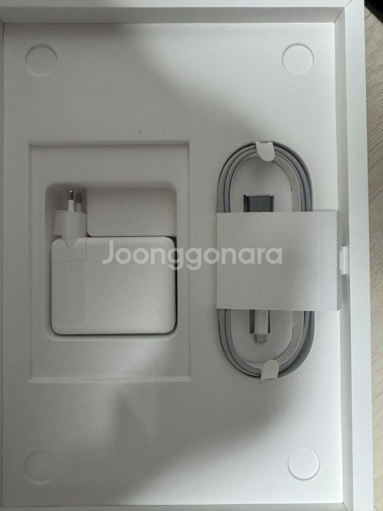 맥북 프로 16 M2 Pro 16GB 512GB--8