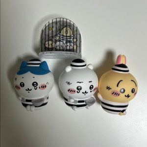 먼작귀 치이카와 피규어 탁상시계 가챠 스탠드