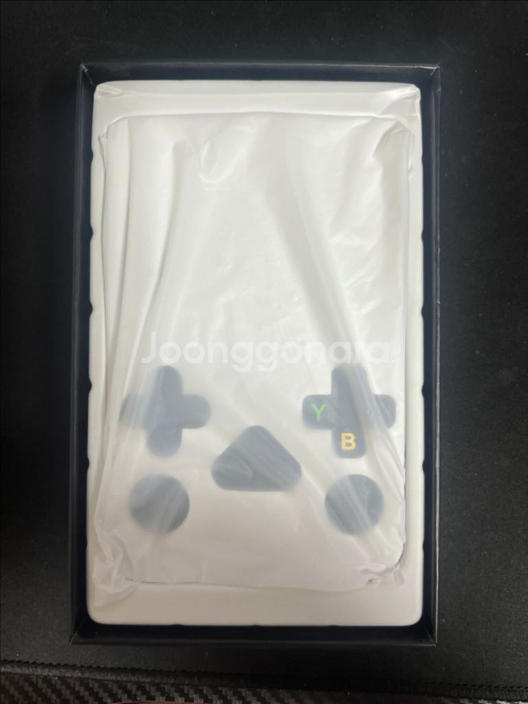 r36s 레트로 게임기+파우치 팝니다.--5