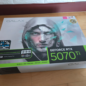 5070ti 화이트 미개봉
