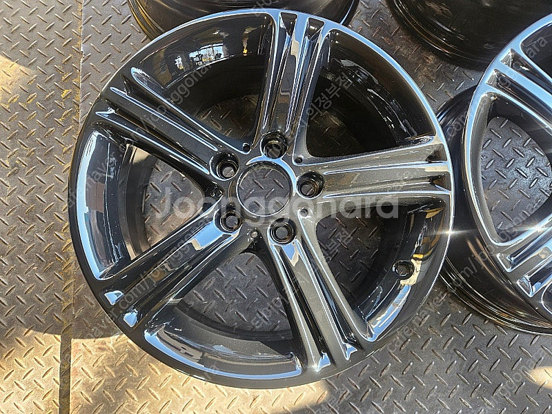 17인치 BMW F30 3시리즈 유광블랙 네비팩 순정휠...--4