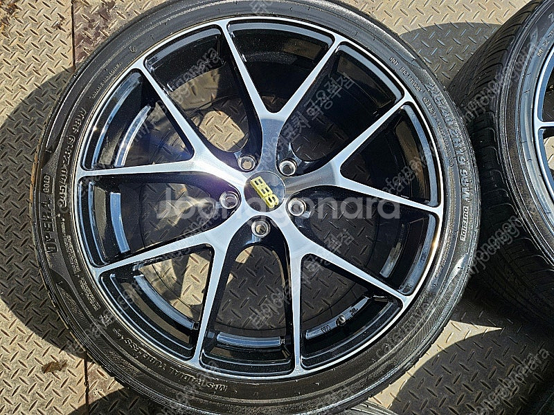 19인치 BBS CIR st 블랙폴리쉬 휠타이어 1대분--1