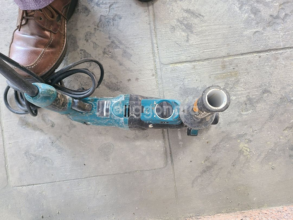 마끼다 로타리 해머 드릴HR2630--2