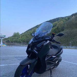 서울)xmax 300 4xxxkm 승계합니다.
