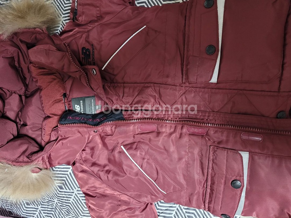 뉴발란스 아동 100사이즈 패딩 만원--0