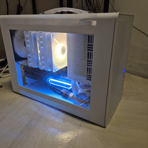 게이밍 라이젠7500f RTX4070SUPER 미니