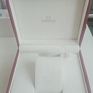 오메가 시계케이스