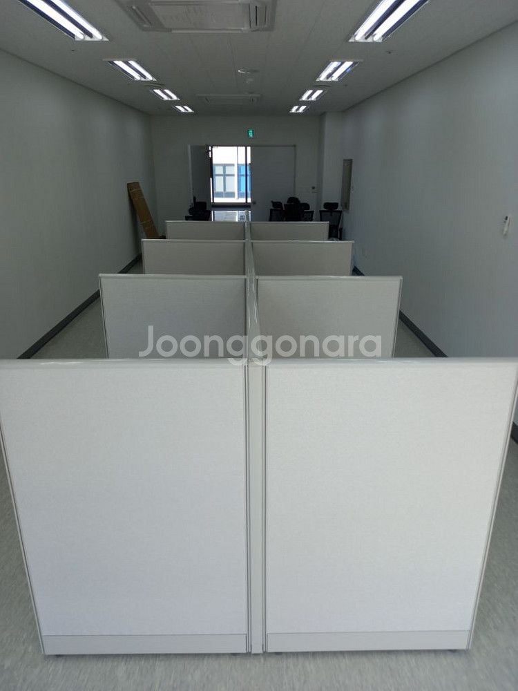 파티션,책상,의자,원탁,접이식탁자,철재캐비넷,철재옷장--1