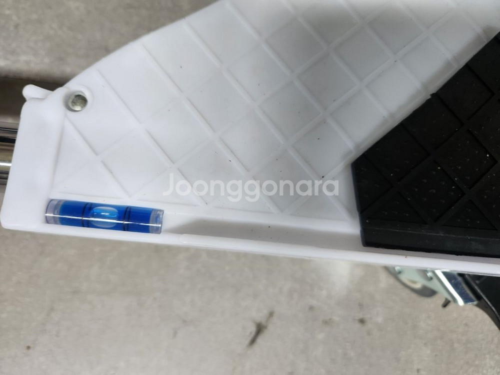 냉장고 세탁기 수평조절 받침대 2만원--2