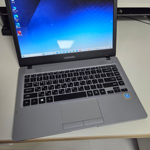 삼성 노트북 NT300E4M
