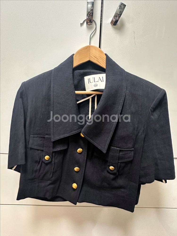 이울라이 자켓 1번 착용후 보관--1