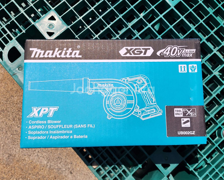 마끼다 40V 충전송풍기 UB002GZ 베어툴 본체만--0