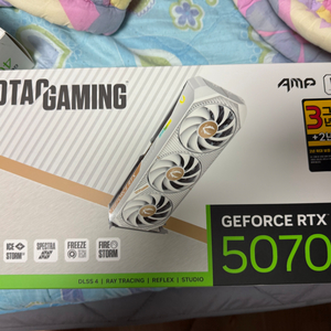 ZOTAC GAMING 지포스 RTX 5070 AMP