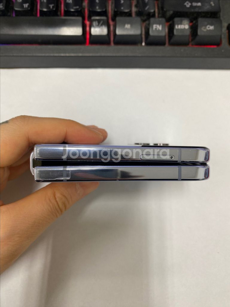 KT 갤럭시Z플립4 블루 A급 256G 무잔상 메인폰--5