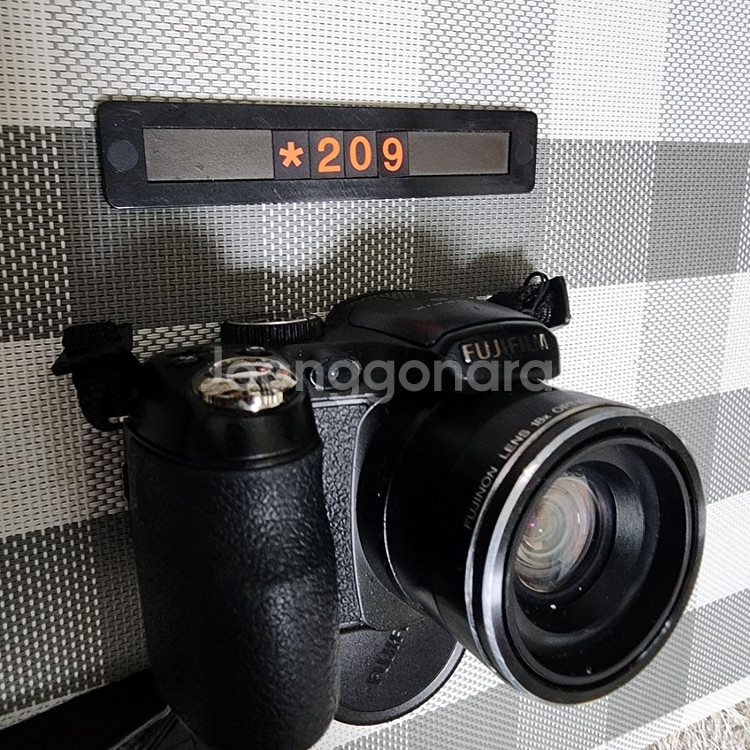 후지 파인픽스 S 2950 디지털카메라--1