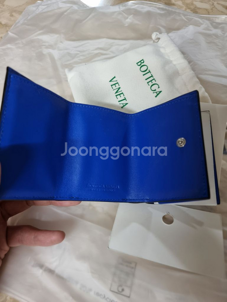 [새제품/정품] 보테가베네타 타이니 3단지갑--5