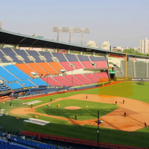 정가양도)5/18 LG엘지 KT 307블럭 1자리