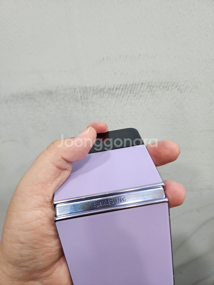 갤럭시 Z플립4 라벤더 512기가 A급 팔아요--1
