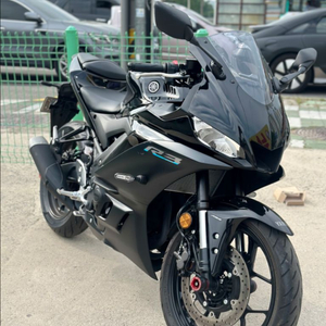 야마하 r3 2023년식차량 판매합니다(700km)