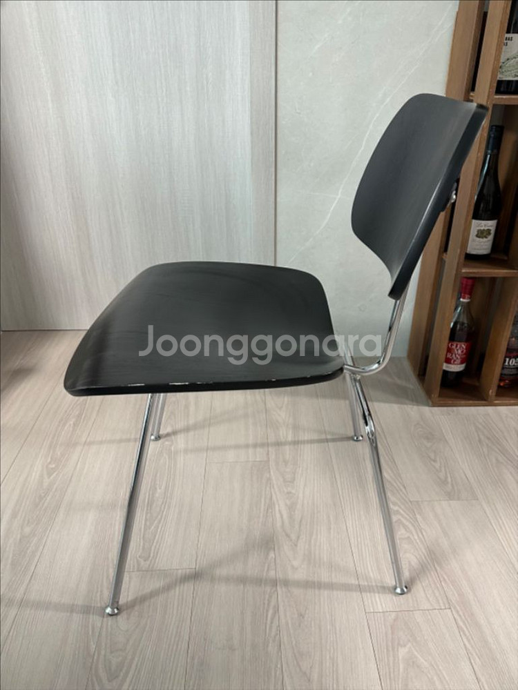 허먼밀러st원형테이블1100 의자세트--5