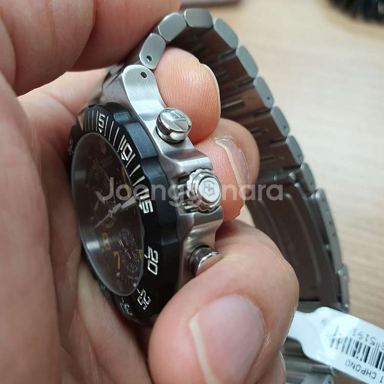 빅토리녹스 VICTORINOX 크로노 메탈 시계--1