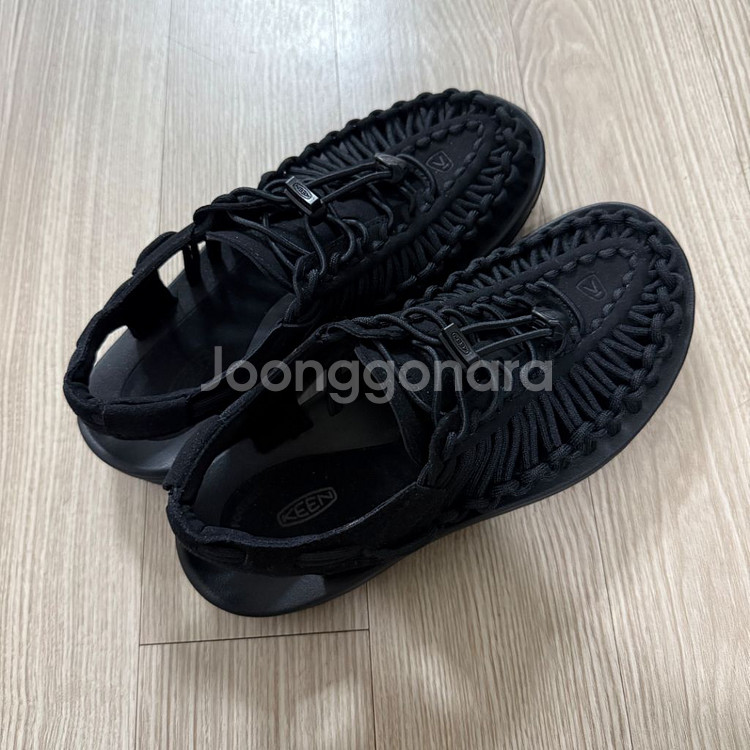 keen 유니크 샌들 (블랙, 240)--0