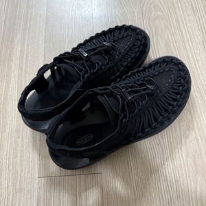 keen 유니크 샌들 (블랙, 240)