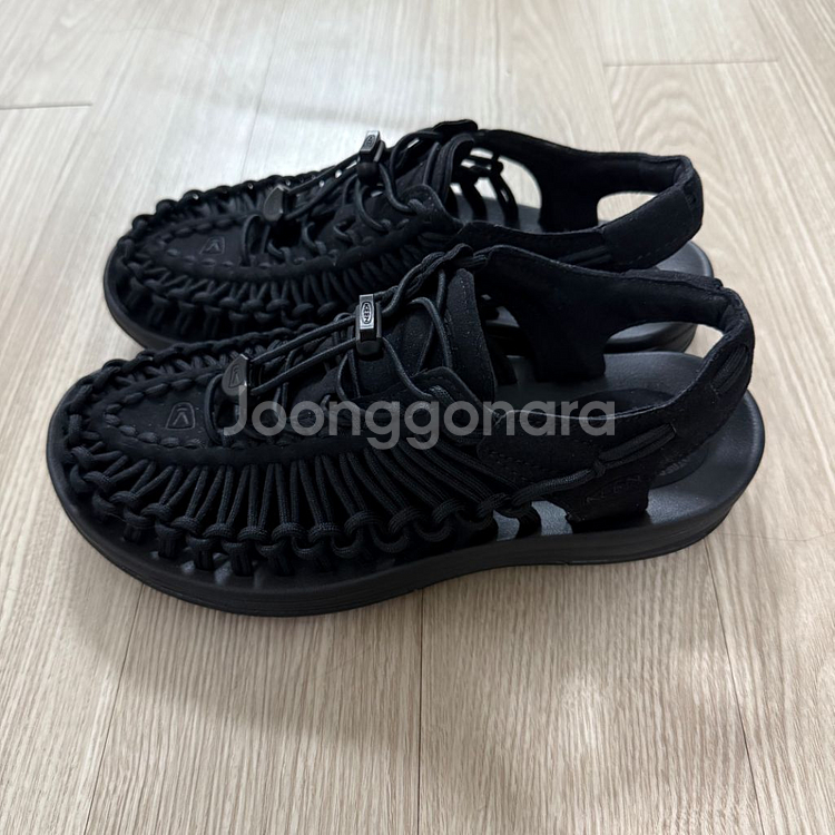 keen 유니크 샌들 (블랙, 240)--1