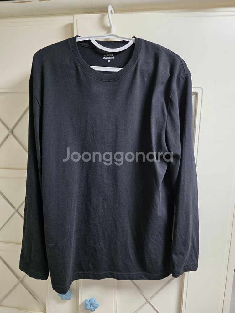 무신사 스탠다드 긴팔 티셔츠 블랙--2