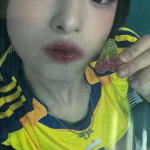 베이비몬스터 아현 포카