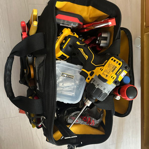 전동드릴 포함 공구세트