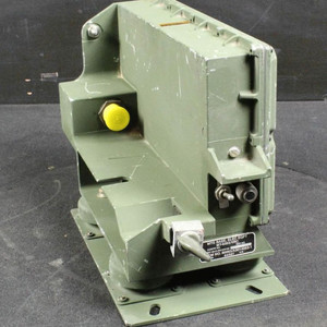 MT-6353 군용엠프 거치대 구합니다