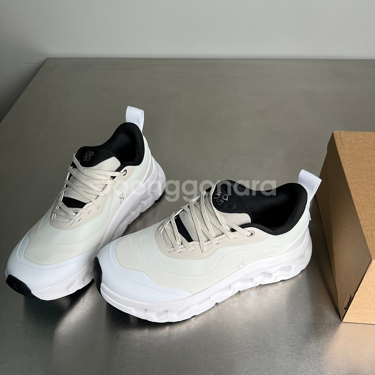 Loewe Sports shoes--1