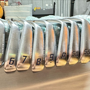 V300 8세대 8아이언 팝니다