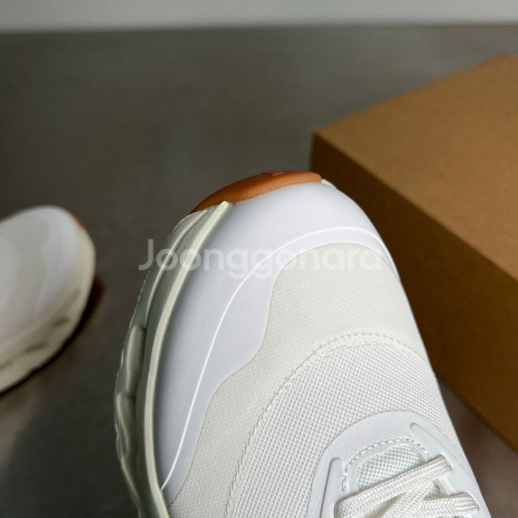 Loewe Sports shoes--7