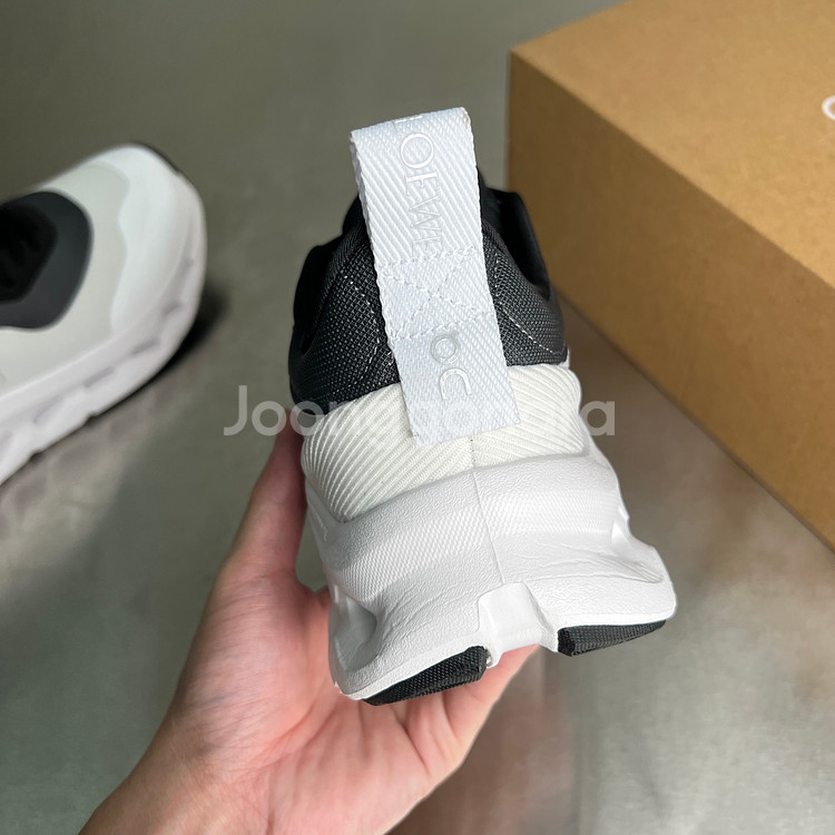 Loewe Sports shoes--9