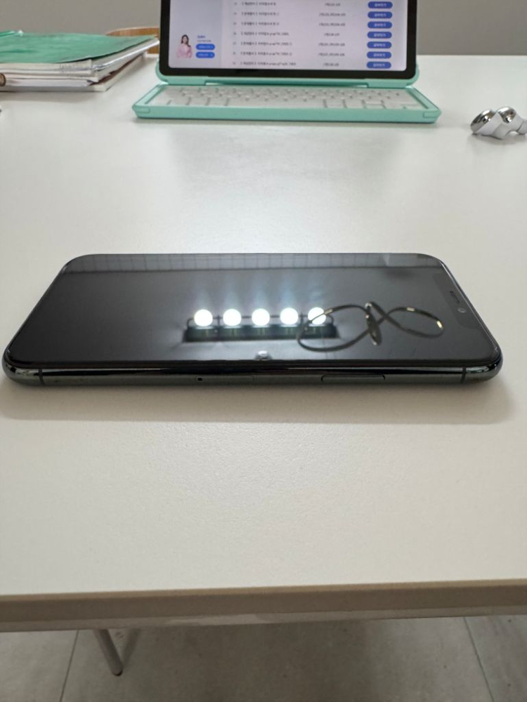 아이폰 11pro 256G 미드나잇 그린 팝니다 이미지