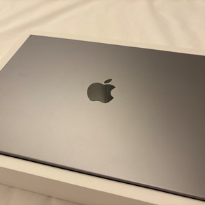 맥북프로 14 2021년형 M1 Max 32GB 1tb