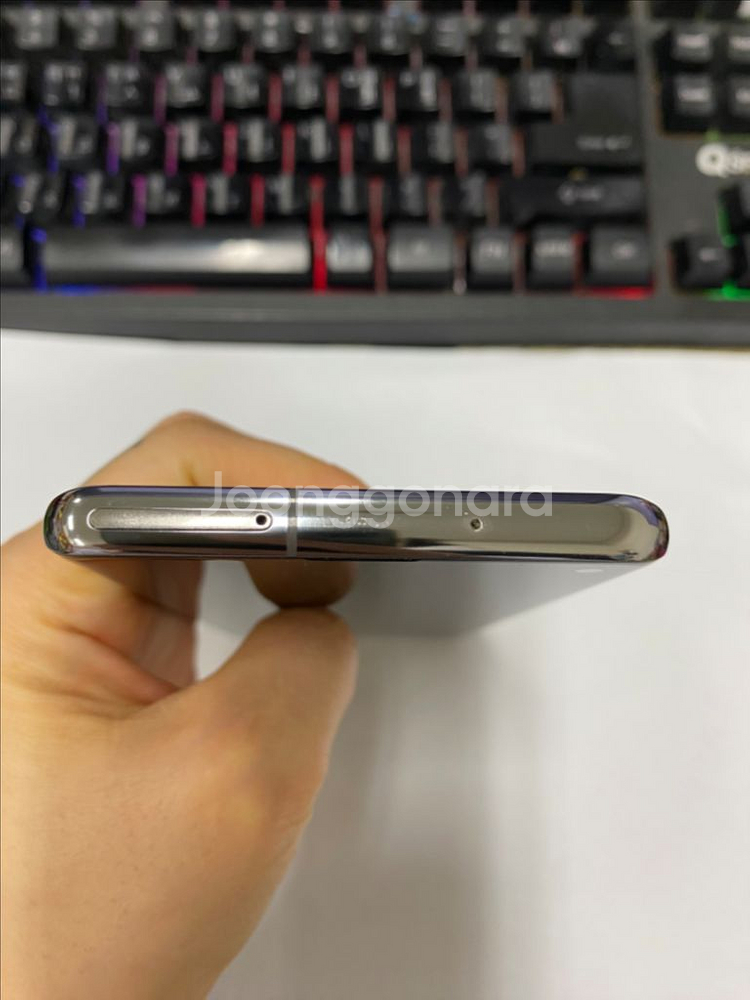 KT 갤럭시S10 LTE 블랙 외관깨끗 128G무잔상급--4