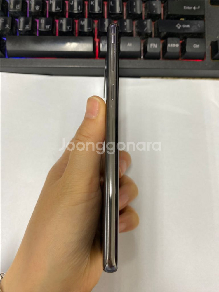 KT 갤럭시S10 LTE 블랙 외관깨끗 128G무잔상급--5