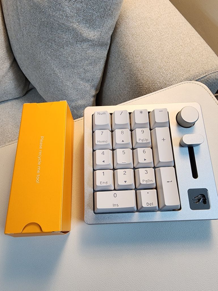 글로리어스 넘버패드 보조 키보드GMMK NUMPAD--6