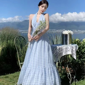 홀터넥 체크 원피스