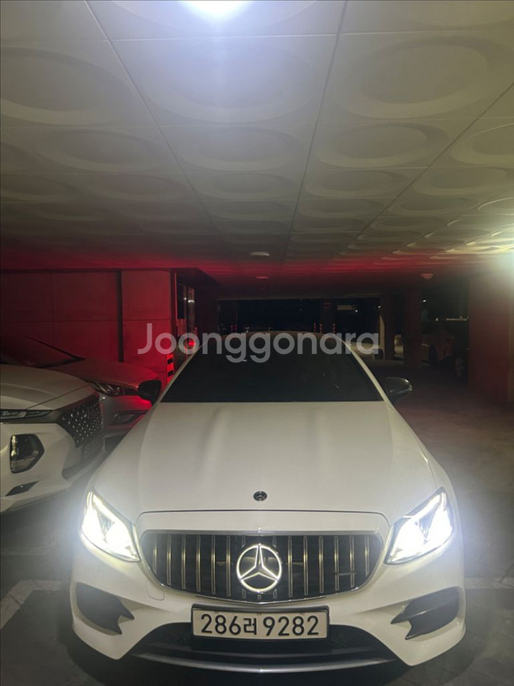 2019w213 e220d쿠페12만2천 귀한 브라운시트--1